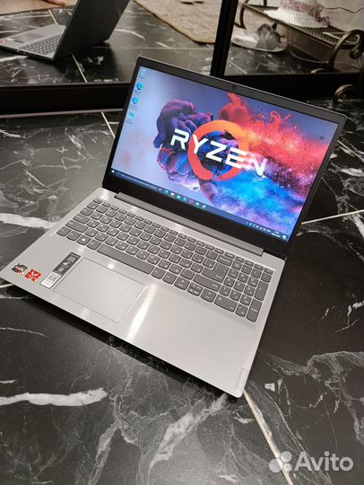 Быстрый Ноутбук Lenovo Ryzen /SSD/vega3