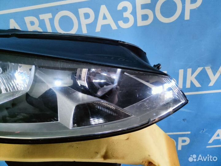 Фара правая Volkswagen Golf 7