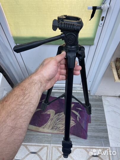 Штатив для фотоаппарата