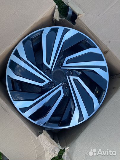 Volkswagen jetta 7 диск