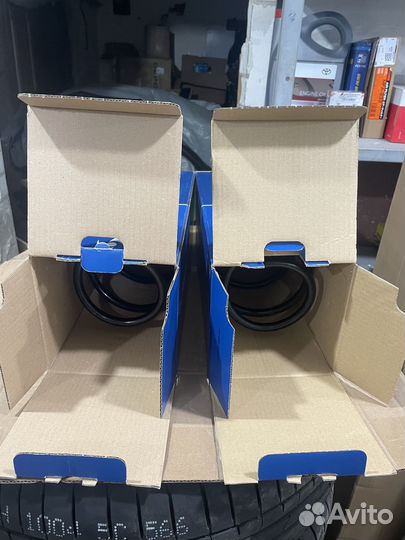 Пружины передние mercedes w204