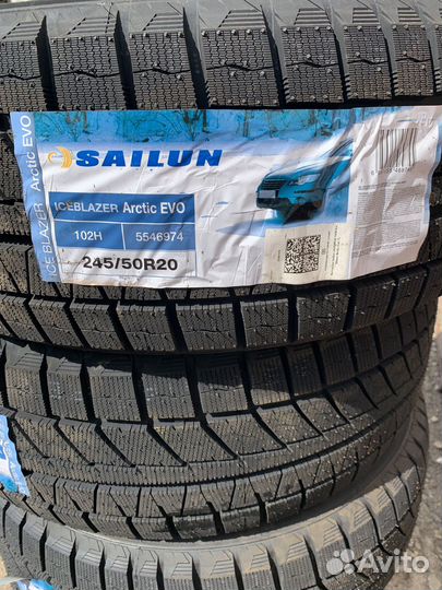Sailun Ice Blazer Arctic EVO 245/50 R20 102H