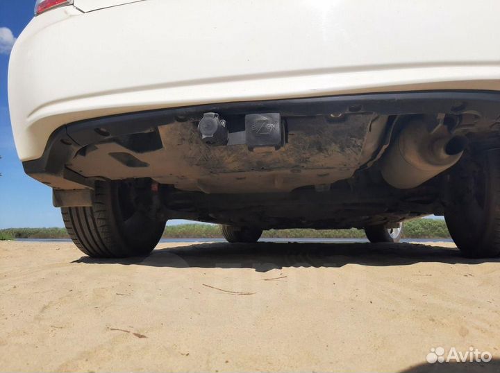 Фаркоп на Prius 30