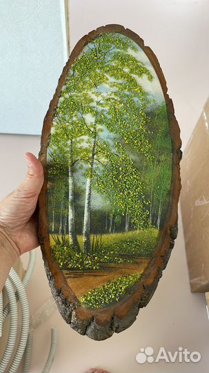 Картина на срезе дерева