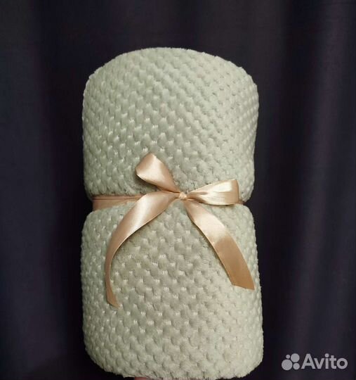 Пледы покрывала новые разные расцветки