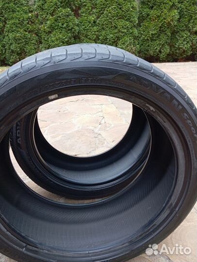 Yokohama Advan Sport V105 245/40 R19 и 275/35 R19 98Y