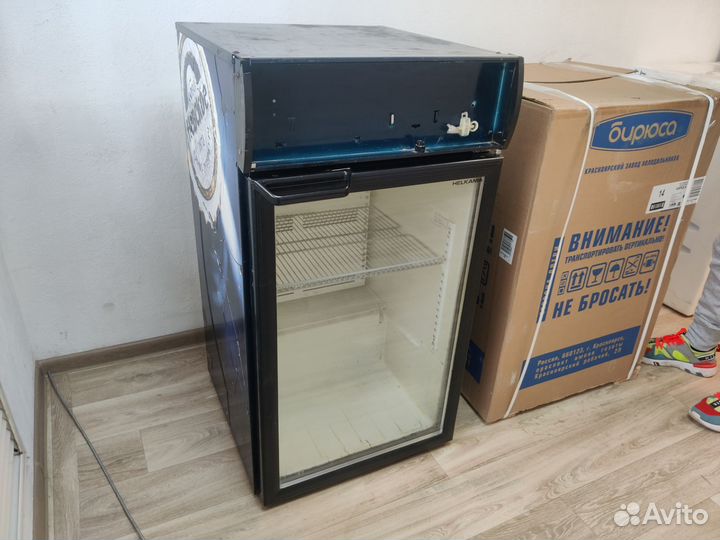 Холодильник барный витрина