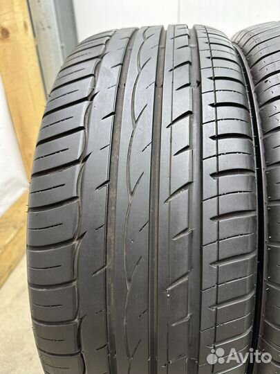Comforser CF710 225/40 R19 93W
