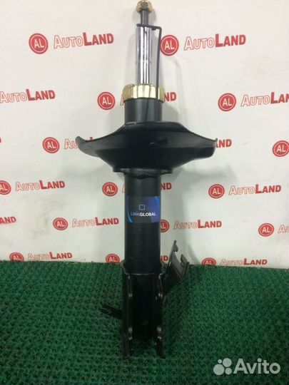 Стойка передняя правая Nissan Cefiro A32 VQ20DE