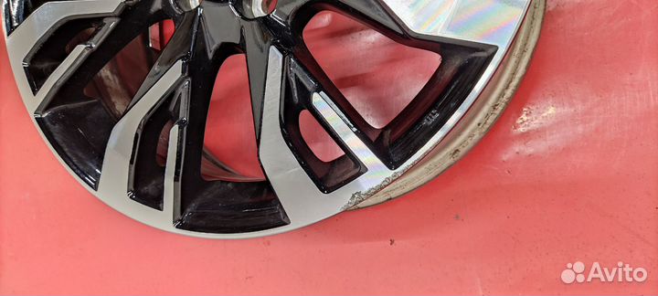 Диск колеса Mitsubishi Outlander 3