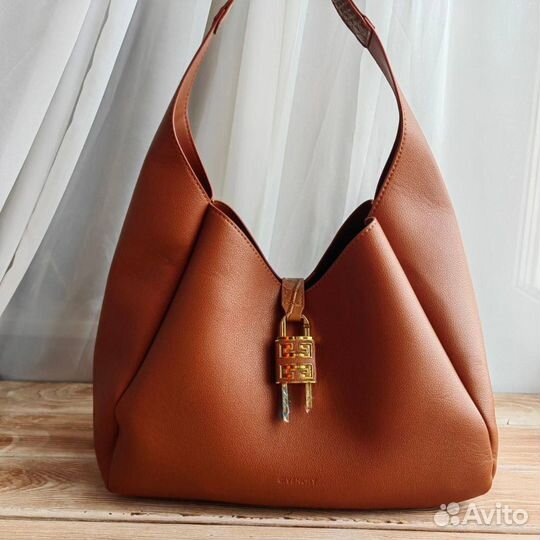 Женская кожаная сумка Givenchy новая