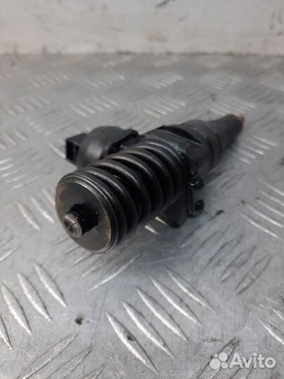 Форсунка Volkswagen Golf хэтчбек 1.9 BKC 2005