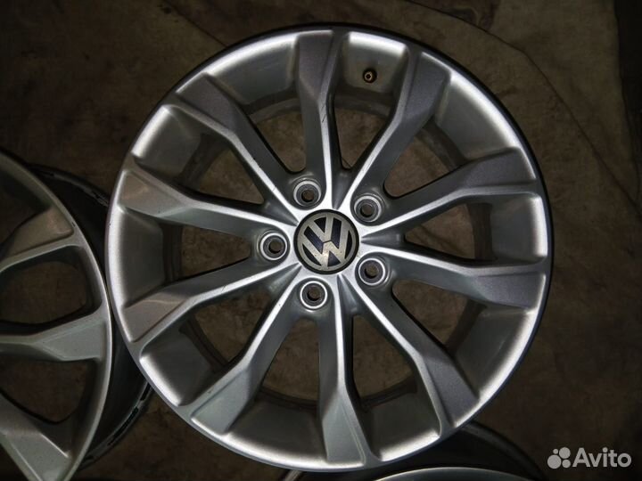 Литые диски Volkswagen R16 5*112 реплика
