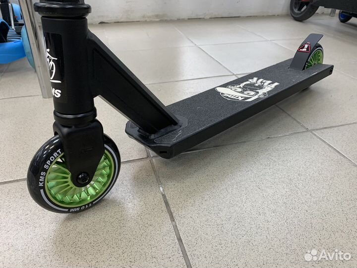 Трюковой самокат Flip Kms