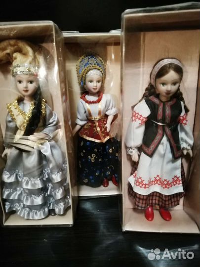 Фарфоровые куклы народов мира