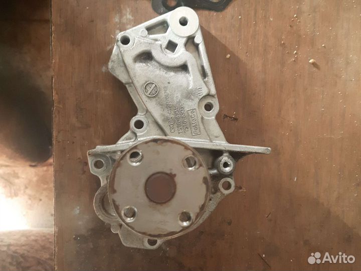 Форд fox 1.6 водиной понпа оригинал