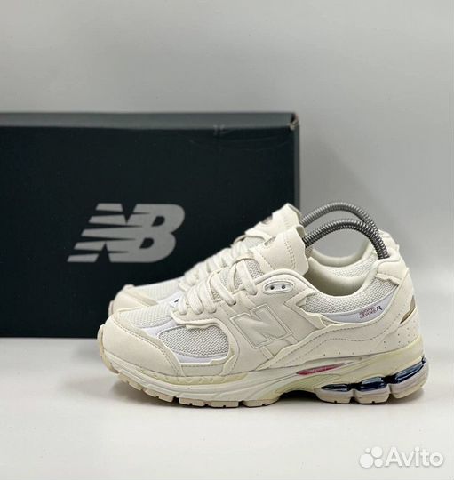 Новые Кроссовки New Balance 2002R Premium