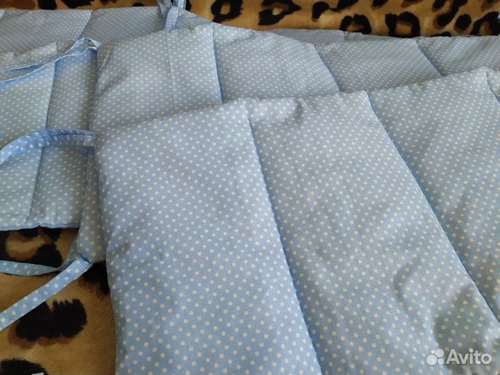 Бортики в кроватку новые