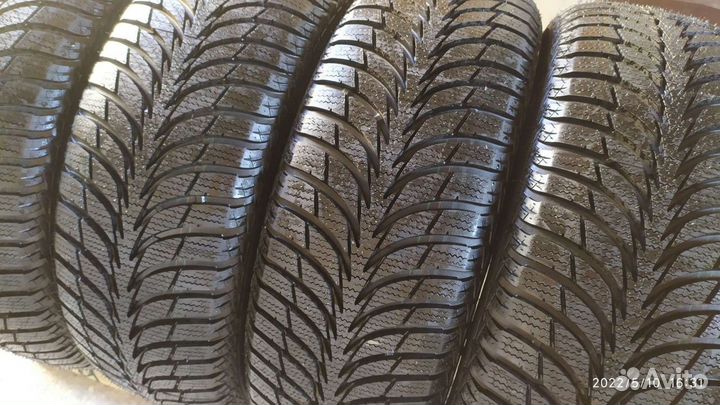 Sava Eskimo Ice 215/60 R16 99T