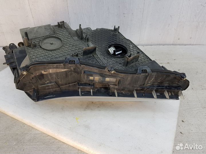 Фара левая Lexus RX