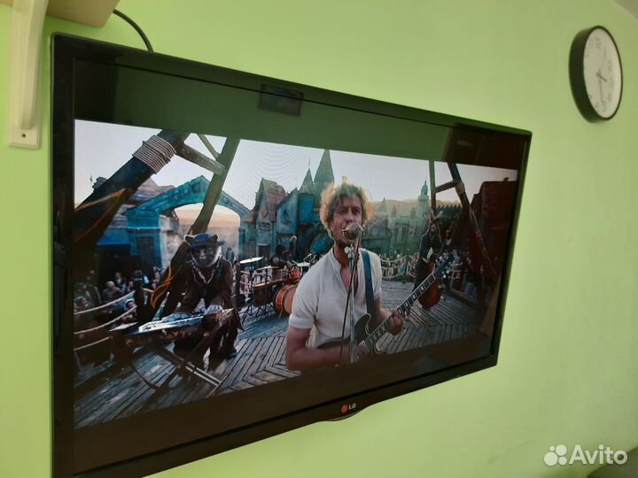 Телевизор LG 32LN540V