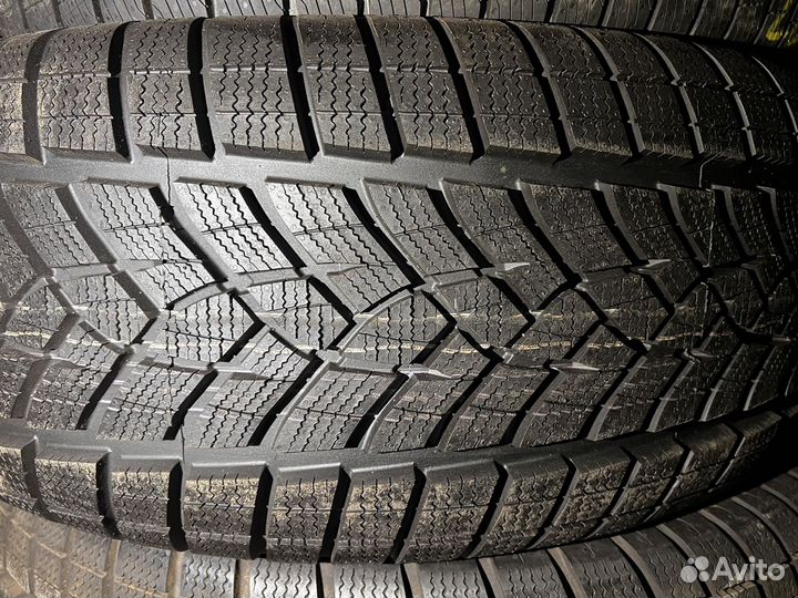 Goodyear UltraGrip Ice SUV 285/60 R18