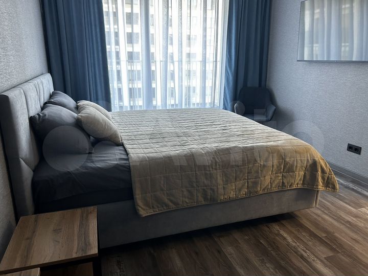 2-к. квартира, 58 м², 4/10 эт.