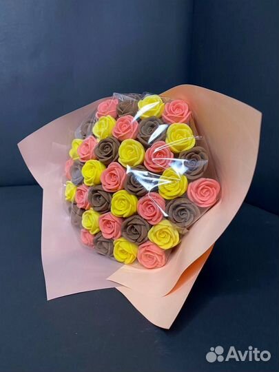 Шоколадные Розы - 37 шт в Букете