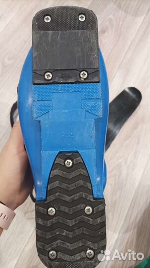 Горнолыжные ботинки 23.5 lange 4 клипсы