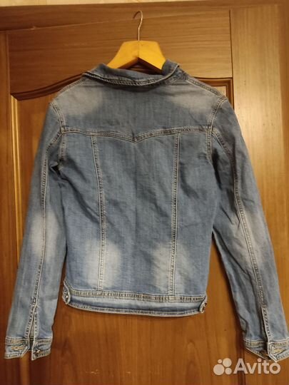 Джинсовая куртка женская