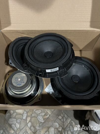 Колонки от Хёндай Старекса 2018 г новые оригинал