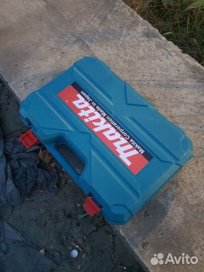 Перфоратор makita