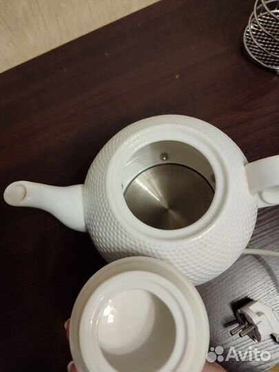 Чайник электрический polaris