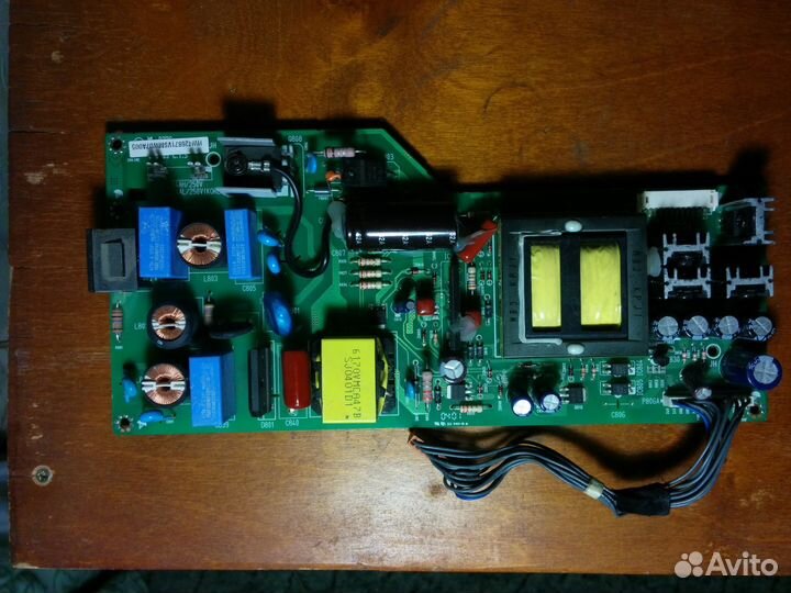 Блок питания, майн плата и инвертор телевизора LG