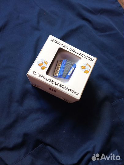 Кружка с аккордеоном