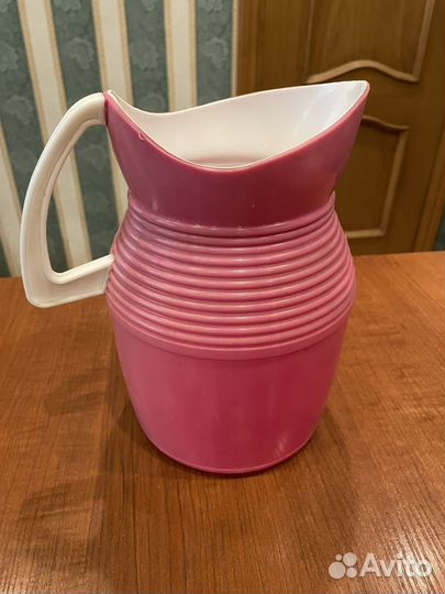 Кувшин красный пластиковый винтаж СССР