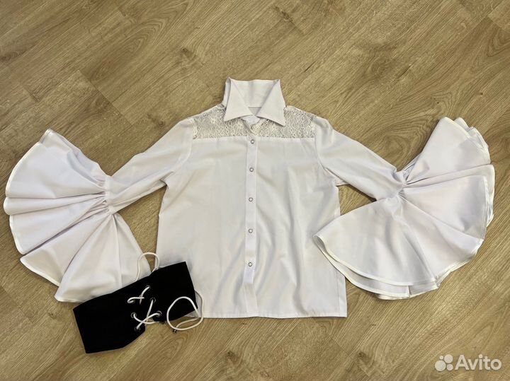 Костюмы испанский и ковбойский