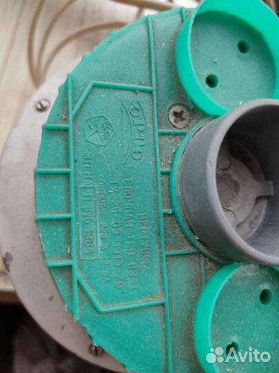 Подставка - вертушка под елку