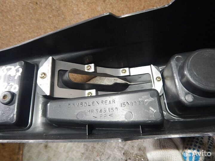 Консоль, Mitsubishi (Митсубиси) -pajero mini (98-1