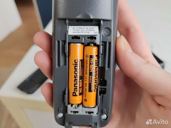 Телефон Panasonic KX-TG1611RU