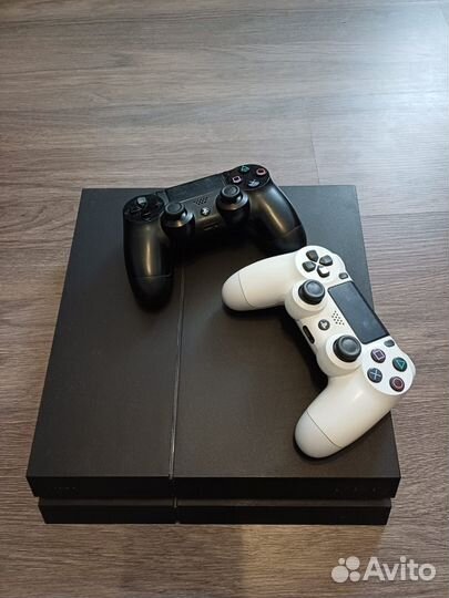 Игровая приставка ps4