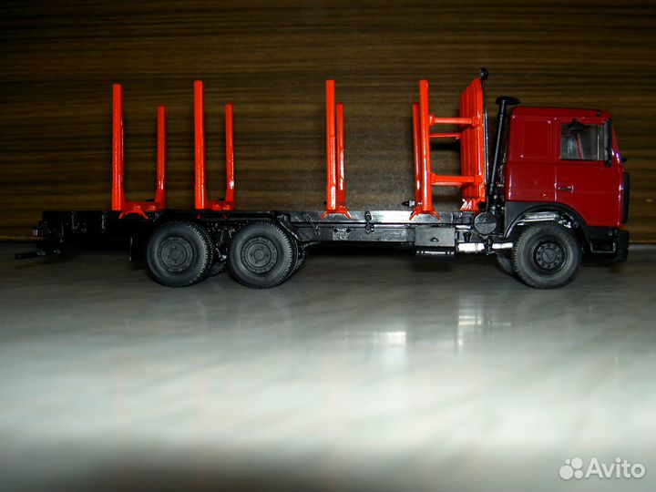 Маз-6303-сортиментовоз 1/43 /автоистория