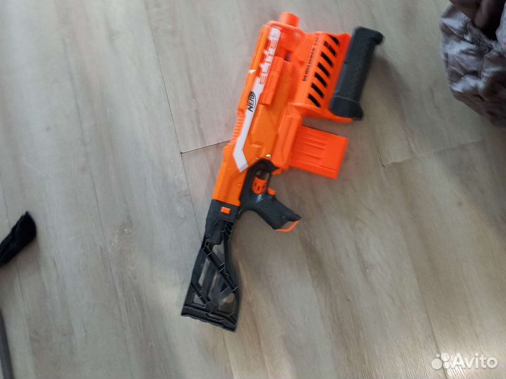 Бластер nerf