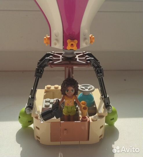 Конструктор lego Воздушный шар Хартлейк сити