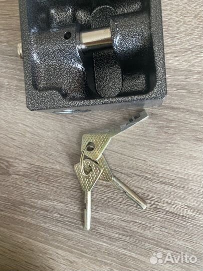 Замок гаражный навесной