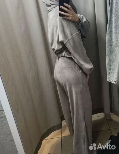 Костюм женский