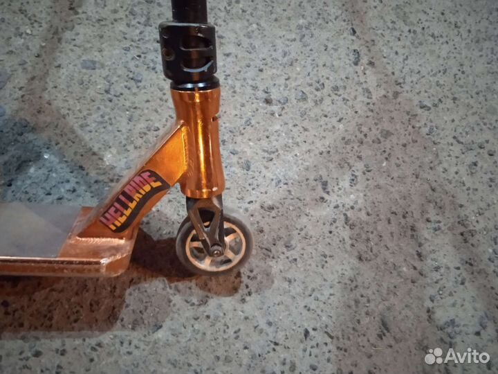 Трюковой самокат