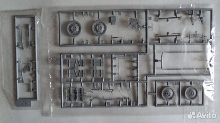 Сборная модель DML Horse Drawen 2.8cm sPzB41