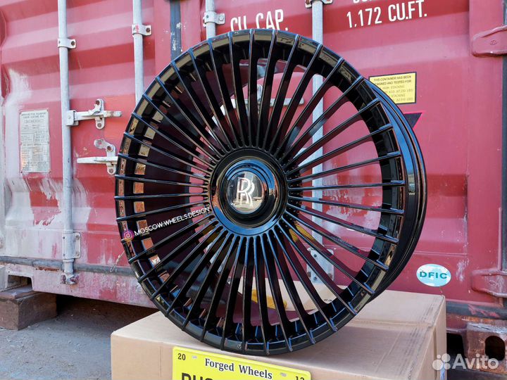 Кованые диски R24 на Rolls-Royce Cullinan RR31