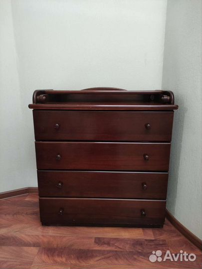 Комплект детская кровать, пеленальный столик-комод